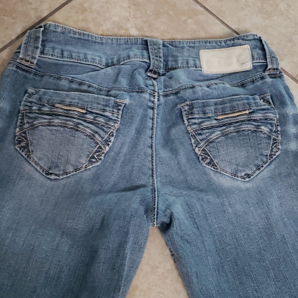 Kitson LA Jeans, Low Rise slim boot cut, 26 waist